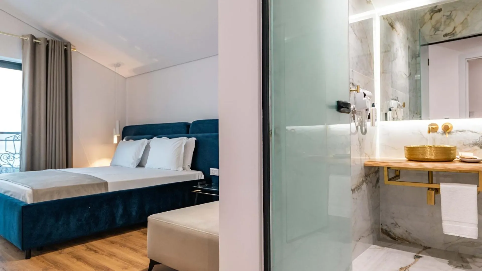 Mae Select Hotel Sarandë