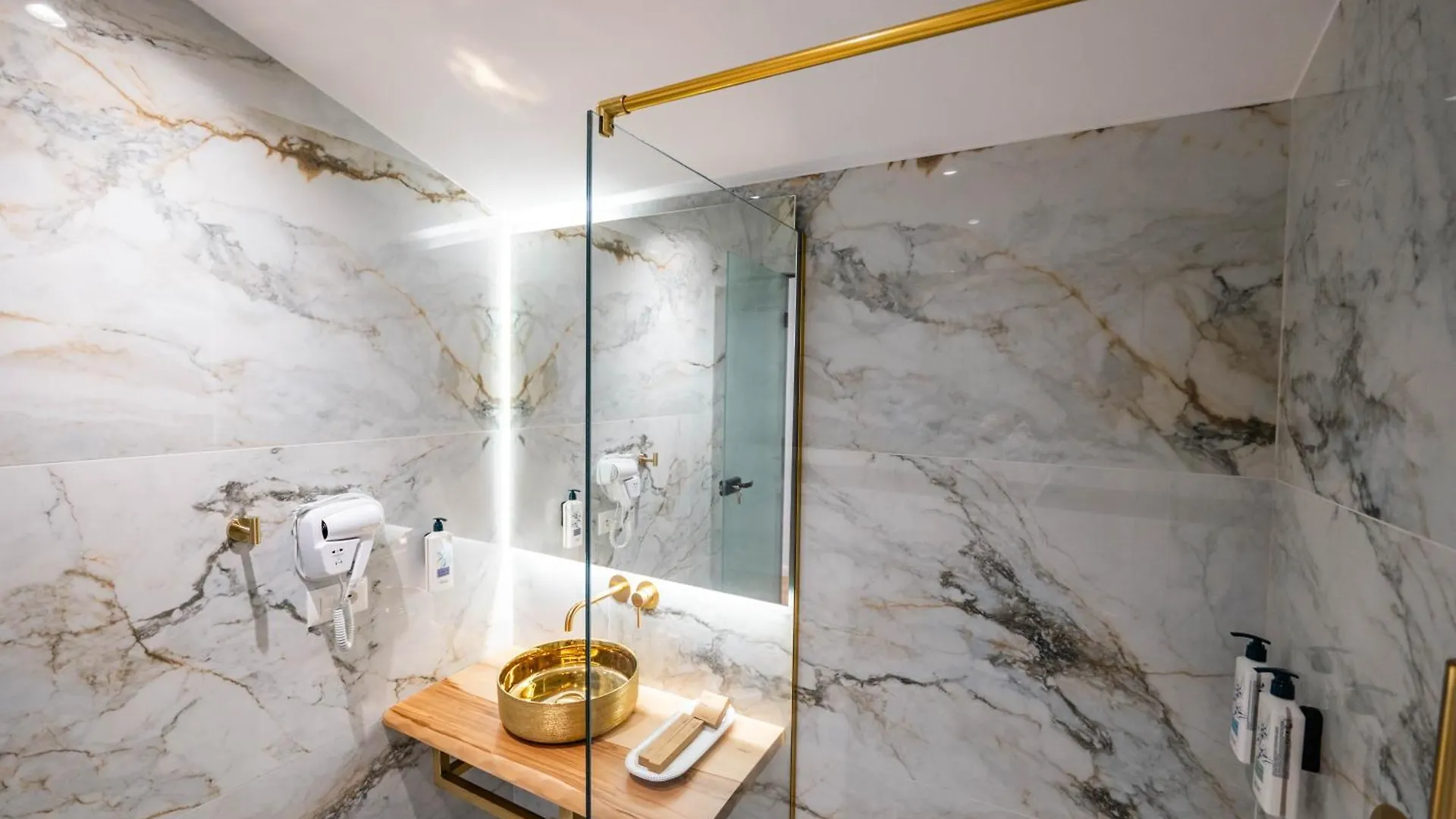 ****  Mae Select Hotel Sarandë Albanië