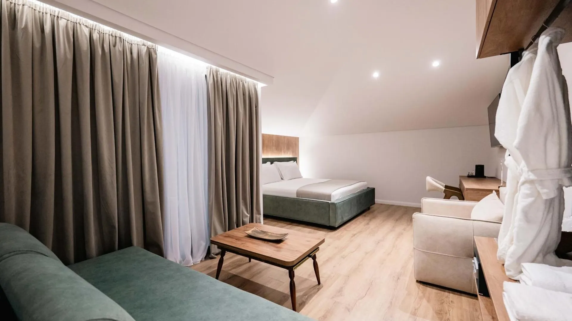 ****  Mae Select Hotel Sarandë Albanië