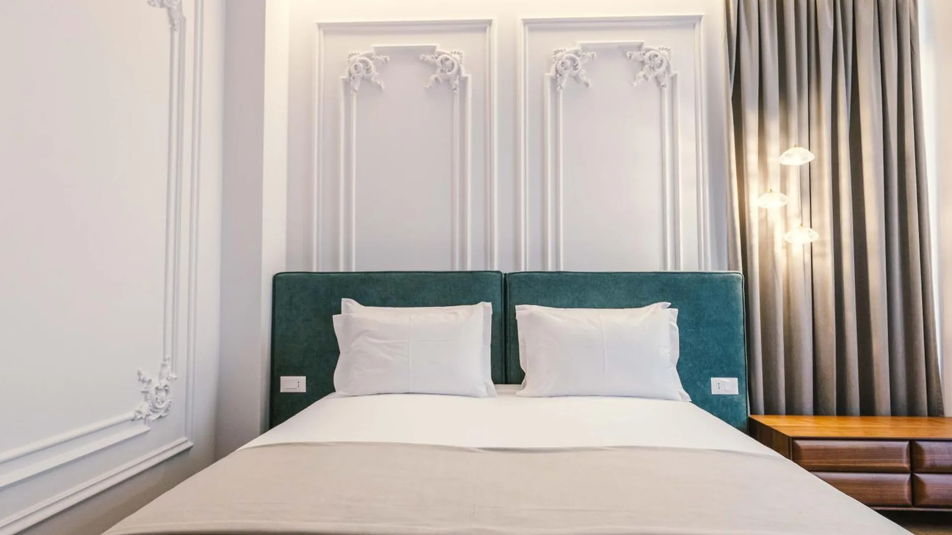 Mae Select Hotel Sarandë