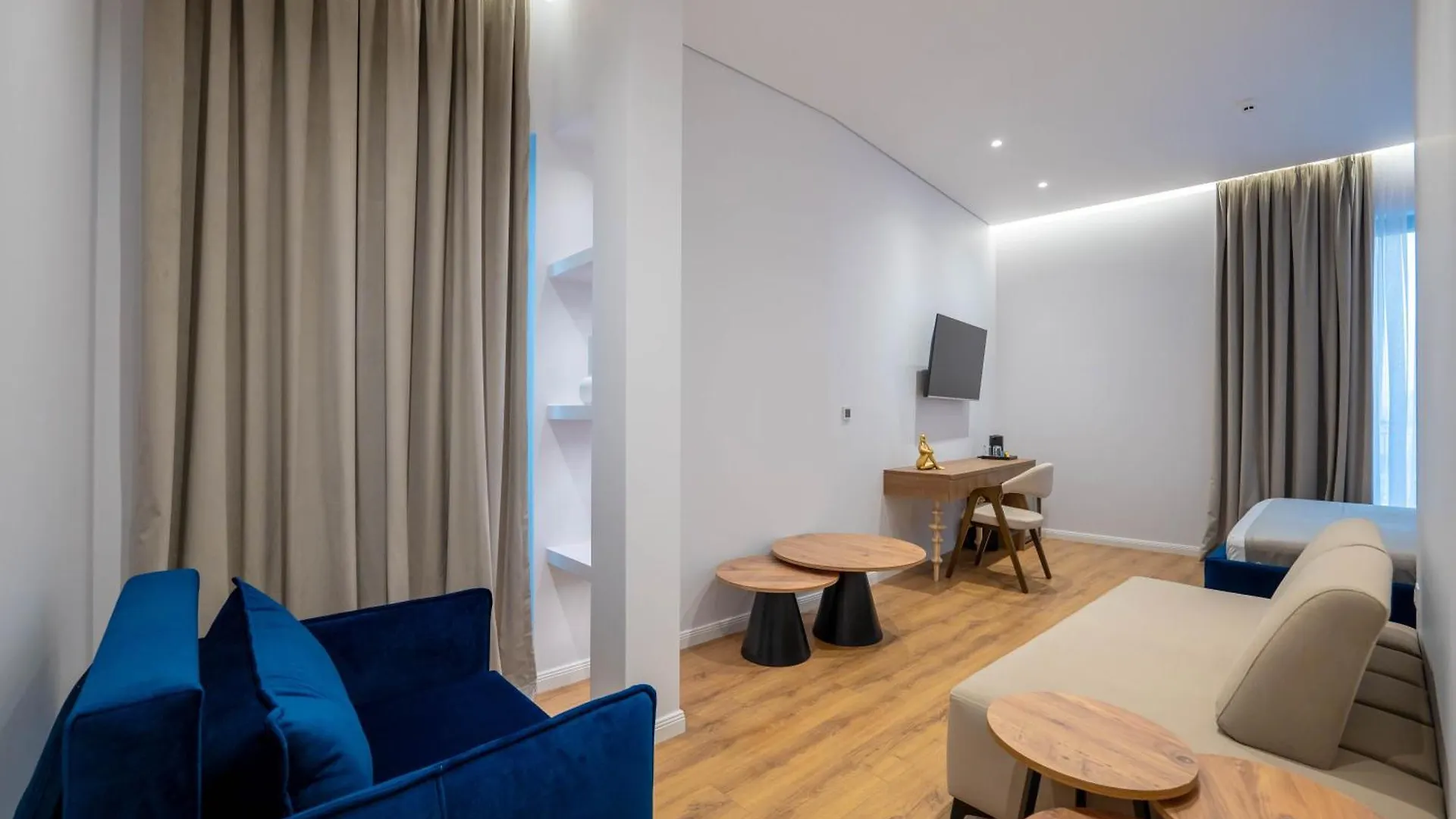Mae Select Hotel Sarandë